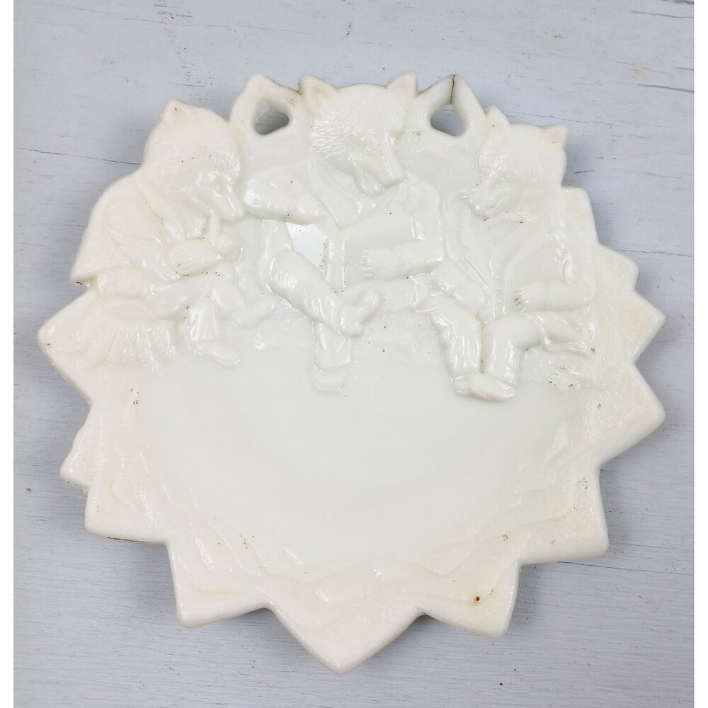 Vintage Westmorland Milk Glass Three Bears Decorative Plate 8" MCM